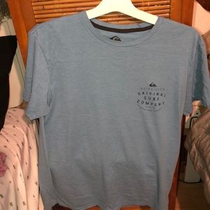 Quicksilver light blue t-shirt